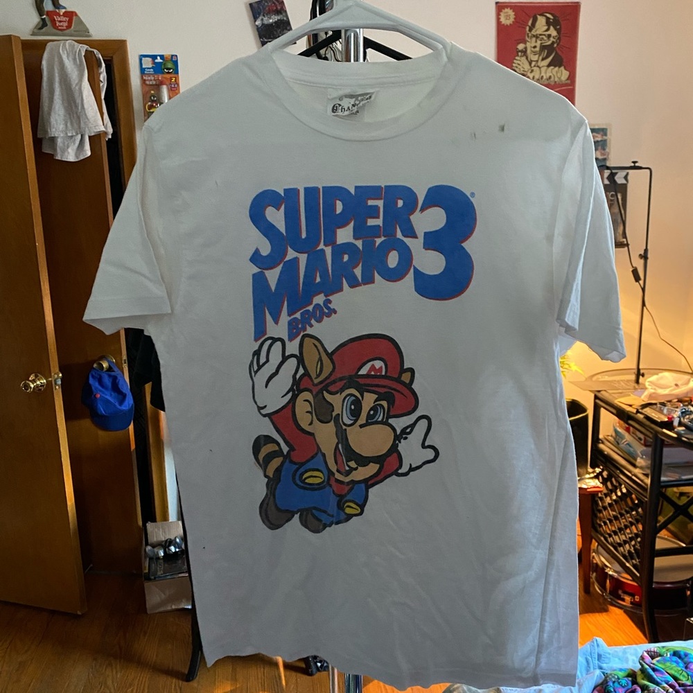 2000’s Super Mario Bros 3 shirt